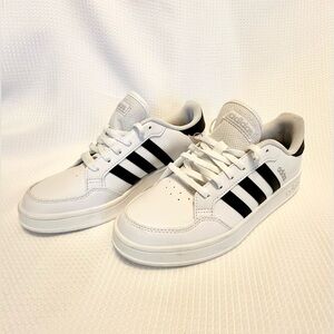 Adidas Women's Breaknet White Black Athletic Sneaker Tennis Shoes Size 7